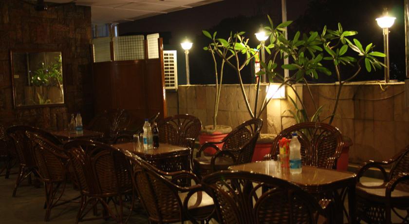 Hotel Rahul Palace New Delhi Restaurang bild