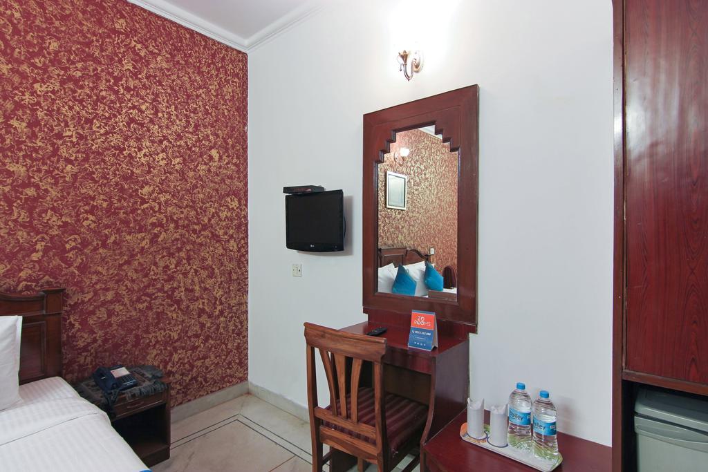 Hotel Rahul Palace New Delhi Exteriör bild