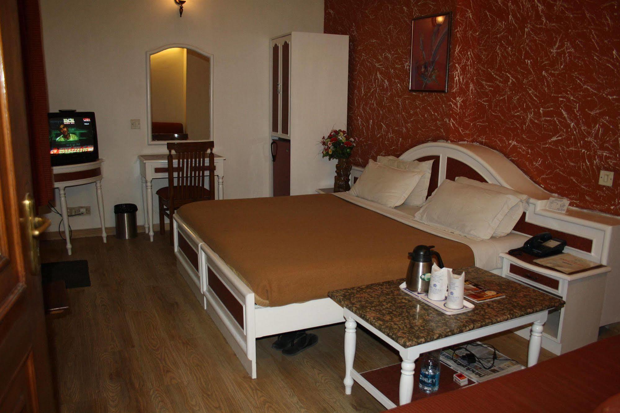 Hotel Rahul Palace New Delhi Rum bild