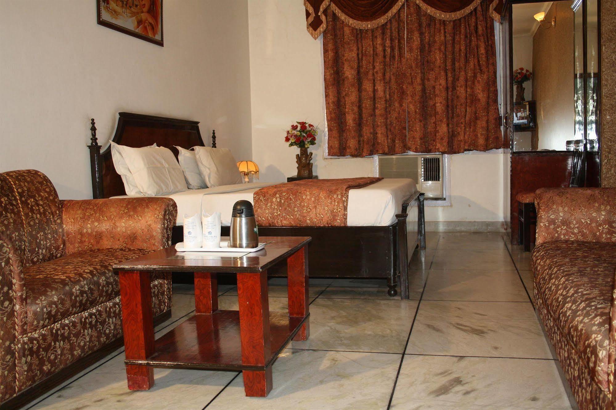 Hotel Rahul Palace New Delhi Rum bild
